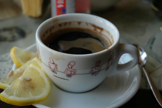 Како се служи кафето во различни делови од светот?