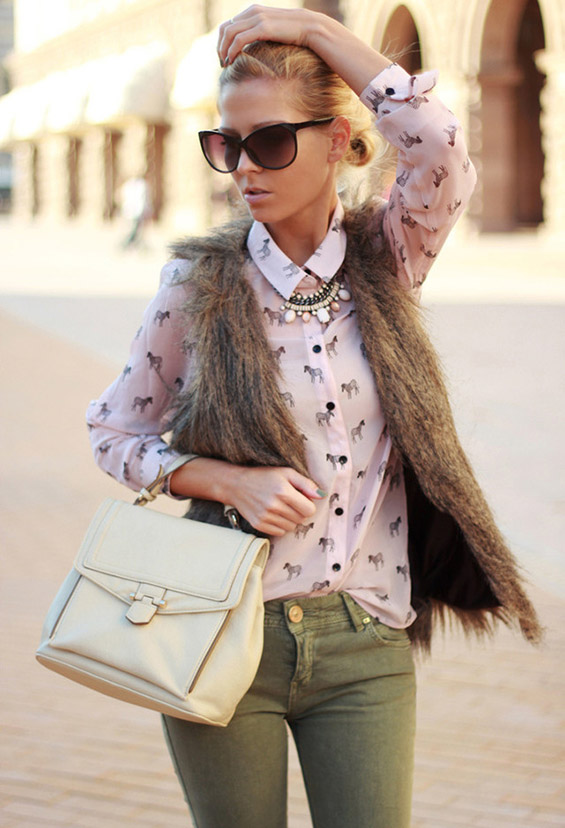 Тренди елеци кои се одлични за оваа топла есен