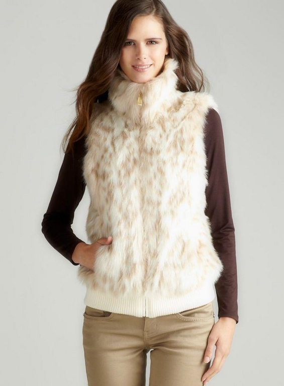 Тренди елеци кои се одлични за оваа топла есен