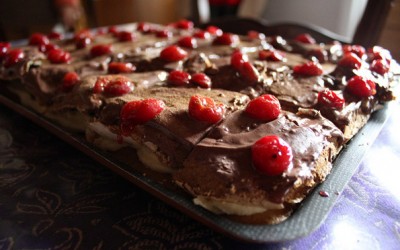 Чоколаден колач со вишни