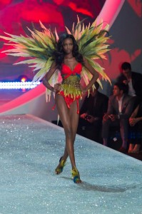 Како изгледаше вчерашното шоу на „Victoria's Secret“