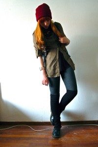 Есенски комбинации со хеланки и чизмички