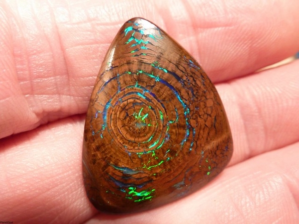 Скапоцен камен од кој ќе ви застане здивот