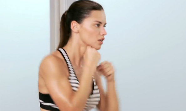 Вежбите со кои Адријана Лима се врати во форма по бременоста