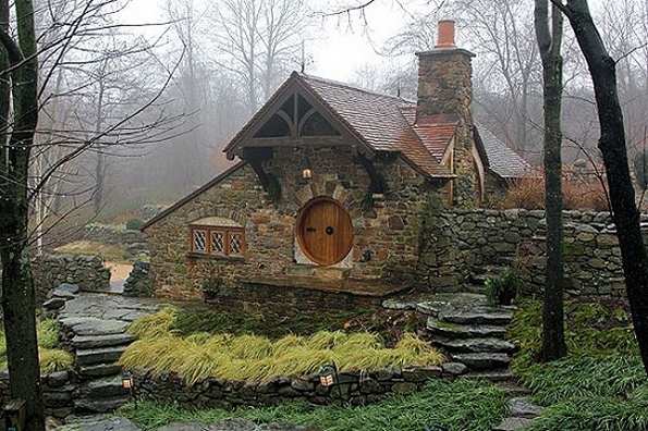 Одлична хобитска куќа инспирирана од делата на Толкин 