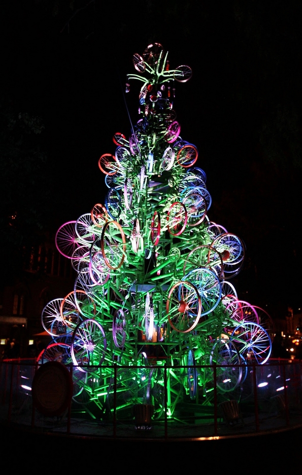 Погледнете ги божиќните декорации ширум светот