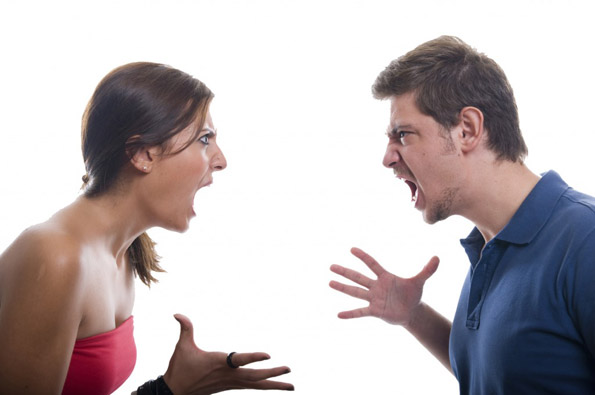 3 видови на претерани реакции кои предизвикуваат непотребна драма
