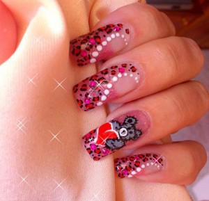 Љубовен маникир – 40 идеи за Денот на вљубените