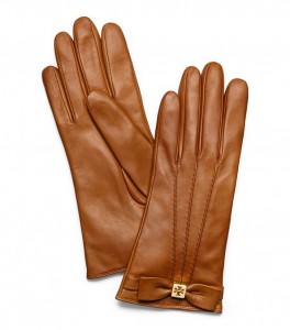 Кожни ракавици со машнички за елегантен и шик изглед