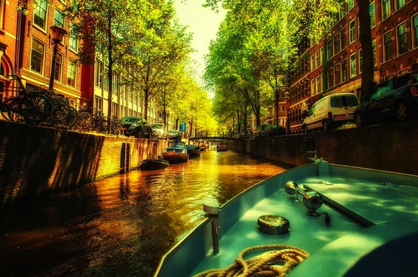 Пат околу светот низ живописни фотографии