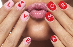 Љубовен маникир – 40 идеи за Денот на вљубените