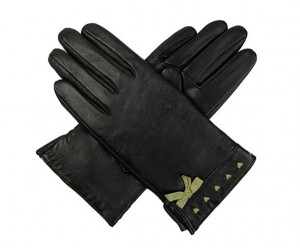 Кожни ракавици со машнички за елегантен и шик изглед