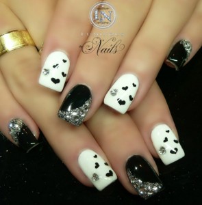 Љубовен маникир – 40 идеи за Денот на вљубените