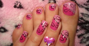 Љубовен маникир – 40 идеи за Денот на вљубените