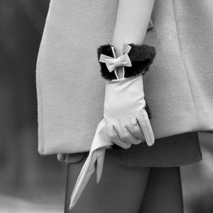 Кожни ракавици со машнички за елегантен и шик изглед