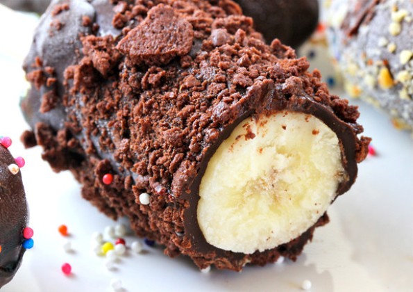 Чоколадирани замрзнати банани
