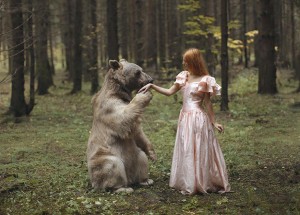Руска фотографка прави прекрасни мистични фотографии со вистински животни
