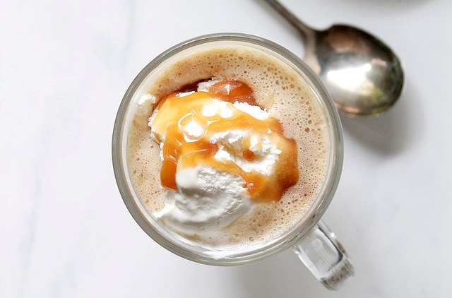 Чоколадно и ванила ледено кафе