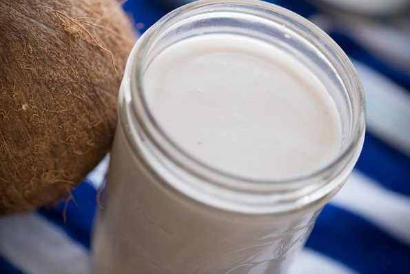 (1) Domashen-recept-za-kokosovo-mleko-www.kafepauza.mk