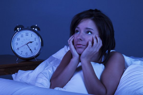 14 причини зошто не можеме да заспиеме навечер
