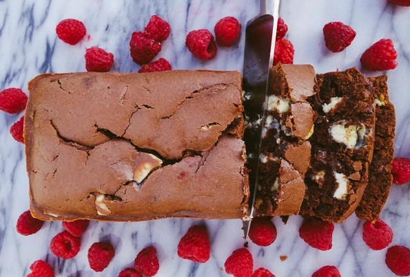 (1) neodolivo-vkusen-chokoladen-leb-kakov-shto-dosega-nemate-probano-kafepauza.mk