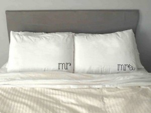 Преслатки романтични предмети кои одлично одат заедно