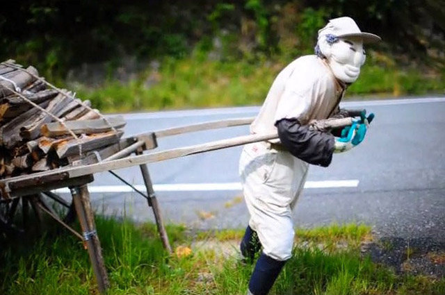 14-japonsko-selo-vo-koe-ne-zhiveat-samo-lugje-kafepauza.mk