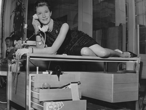 21-21-rabota-koja-mozhebi-dosega-ne-ste-ja-znaele-za-seksot-kafepauza.mk