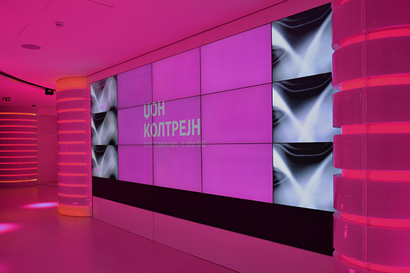 4-vo-tek-e-multimedijalna-izlozhba-patuvanje-niz-istorijata-na-dzhezot-vo-organizacija-na-makedonski-telekom-i-t-mobile-makedonija-kafepauza.mk