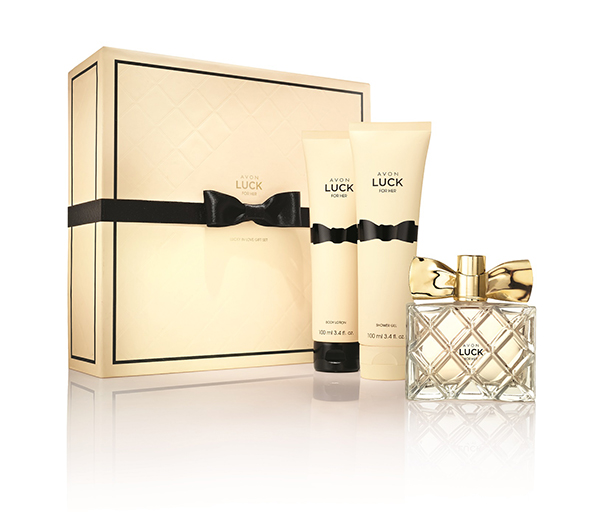 6-maria-sharapova-e-zashtitno-lice-na-noviot-parfem-avon-luck-kafepauza.mk