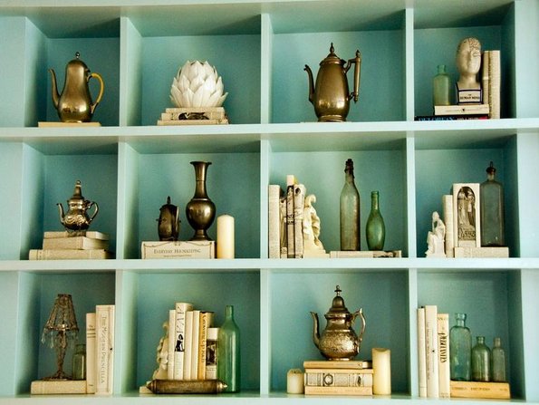 5 кул начини како да ги уредите книгите во вашиот дом