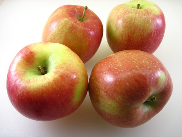 Зошто е многу важно да изедете макар едно јаболко денес?