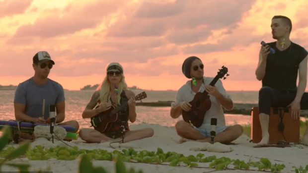 Одлична преработка на песната „Shake It Off“ од Тејлор Свифт