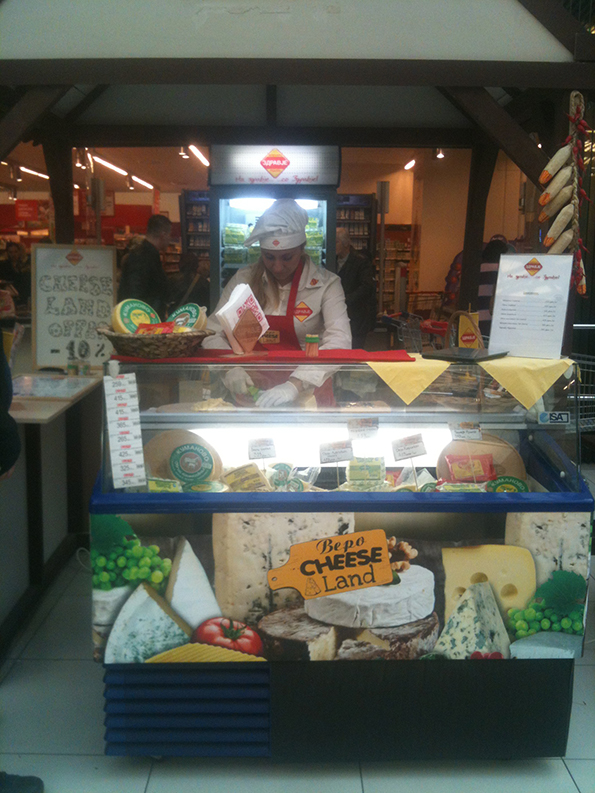 1-cheese-land-odnovo-vo-vero-centarot-kafepauza.mk