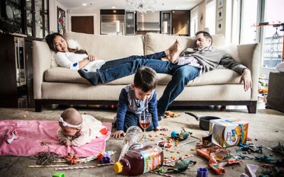 Фотографка ја доловува реалноста на родителството