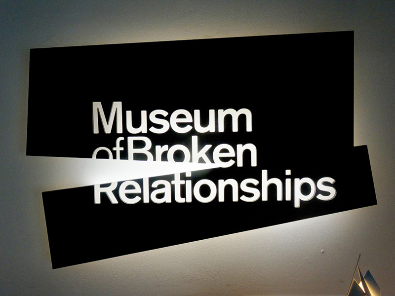 Најчудните предмети од Музејот на прекинати врски во Загреб, Хрватска