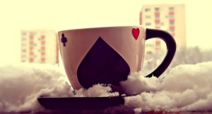 Празнична шолја кафе за добро расположение