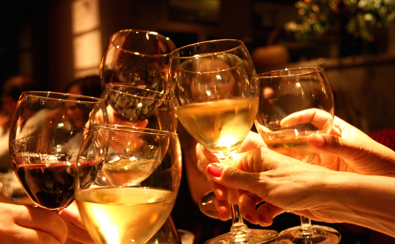 Постојат 2 вида на жени: Оние кои пијат црвено вино и оние кои пијат бело вино