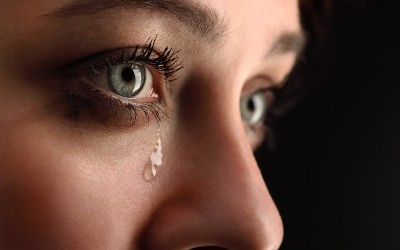 Поучна приказна: Зошто жените плачат?