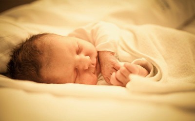 10 необични обичаи ширум светот за посакување добредојде на новороденчињата