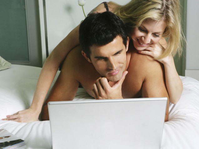 6 причини поради кои паровите треба заедно да гледаат порно филмови