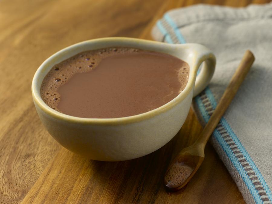Кремасто топло какао со урми