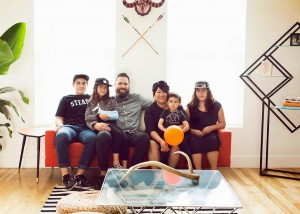 Оваа фотографка има една цел: да ги обедини луѓето со своите фотографии