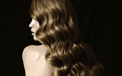 Едноставен трик за прекрасна брановидна коса