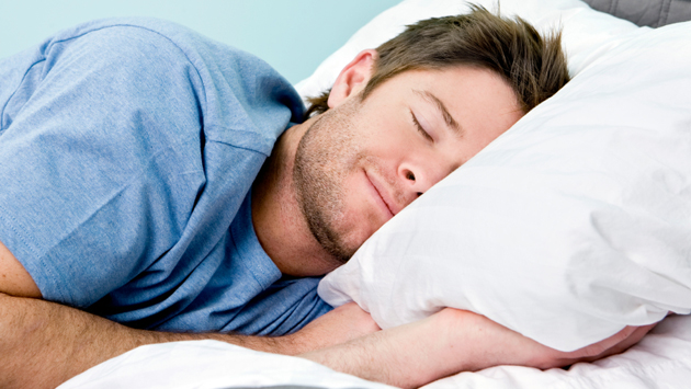 Откријте каква перница ви е потребна според положбата во која што спиете