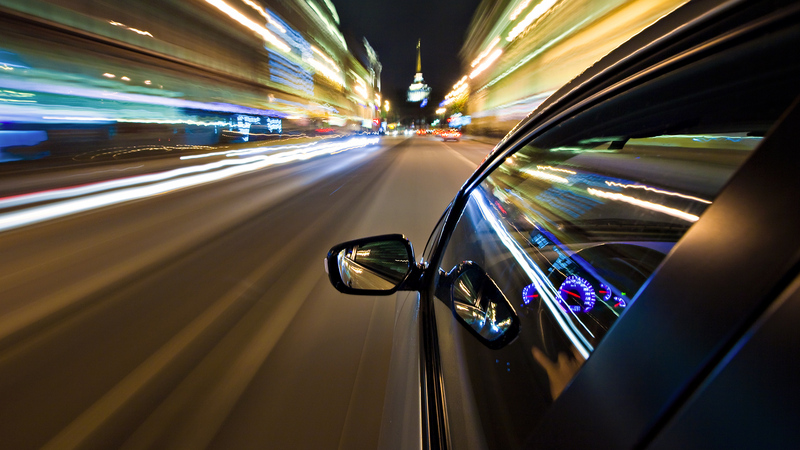 6 причини поради кои луѓето возат брзо и арогантно
