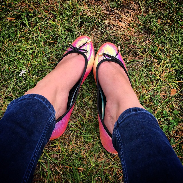 12-19-nesta-koi-gi-razbiraat-samo-devojkite-koi-ne-nosat-stikli-kafepauza.mk