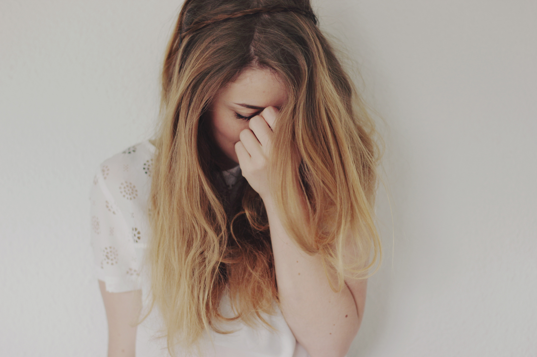 3-izlezete-nadvor-od-vashata-komforna-zona-korisni-soveti-za-sramezhlivite-devojki-www.kafepauza.mk_