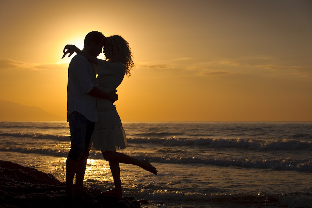 Љубовен тест: Дали сте пар кој ќе остане засекогаш заедно?