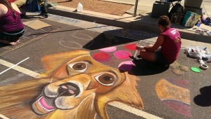 11.ulicite-kako-platno-za-festivalot-za-umetnost-so-kreda-kafepauza.mk